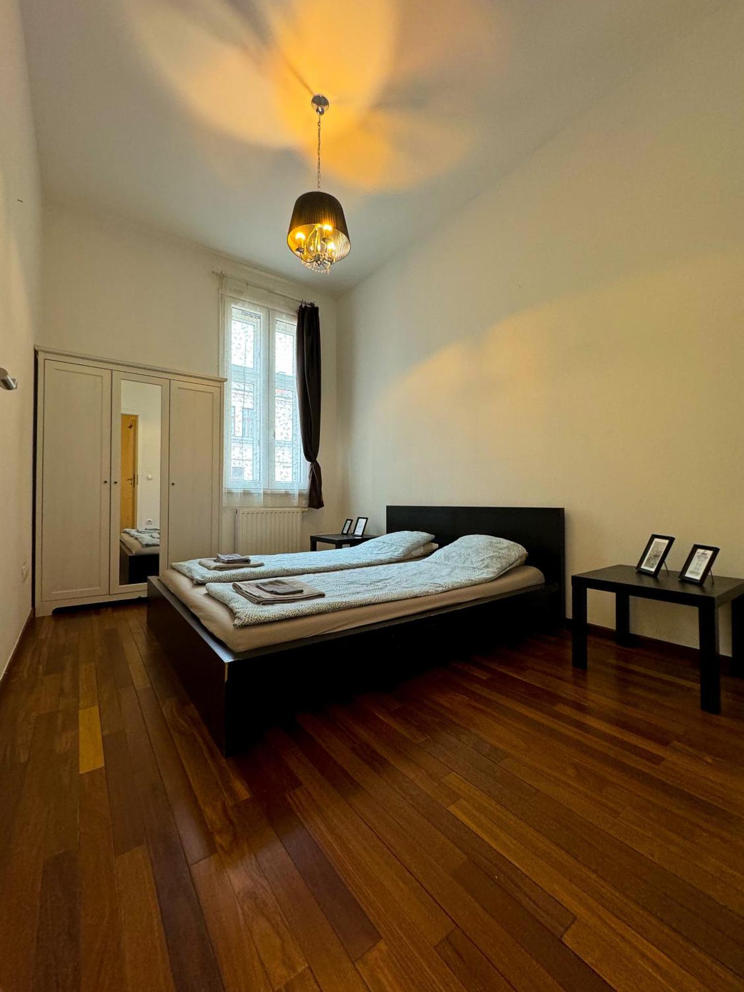 Downtown Family Apartments Budapest Room photo